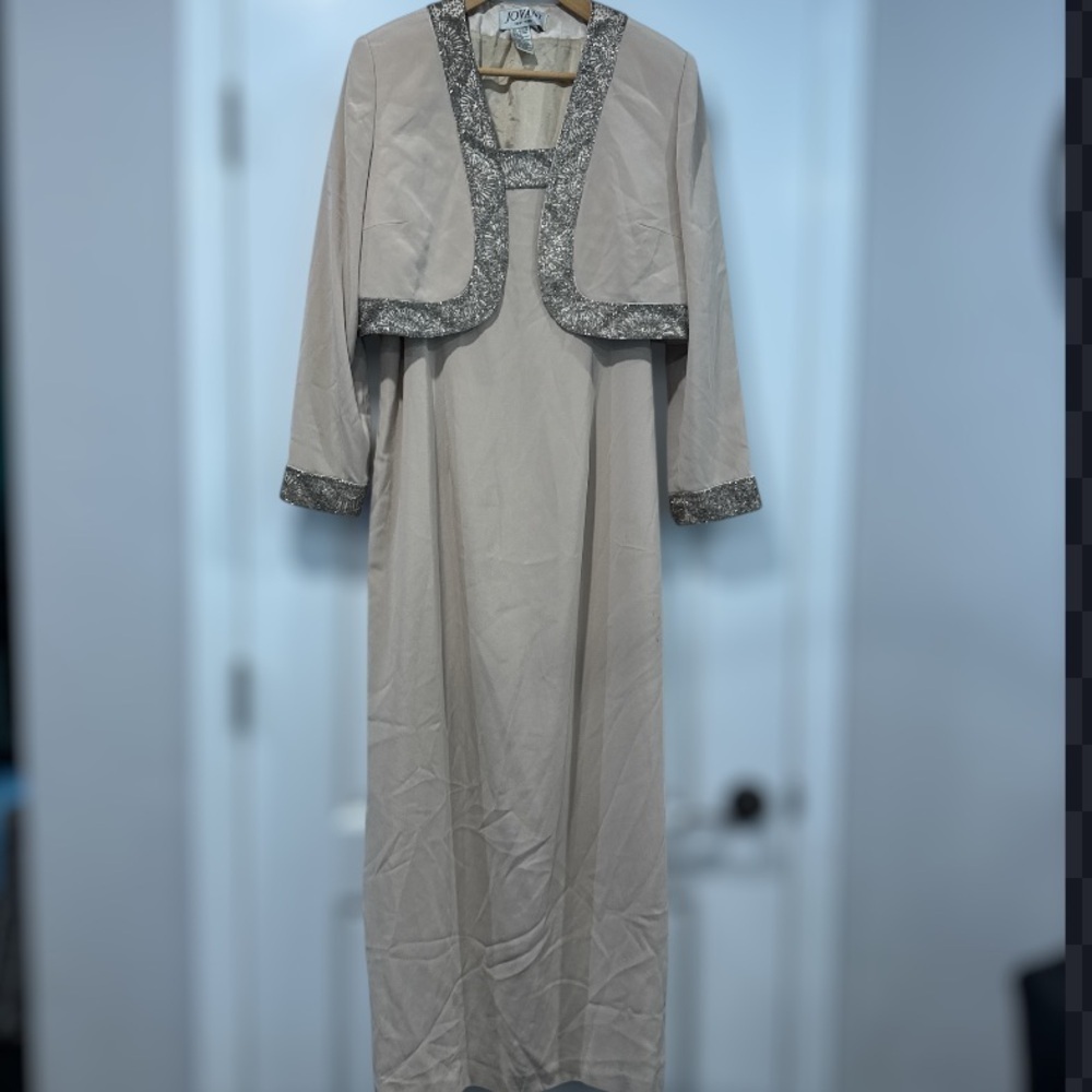 Jovani 2PC Formal Tan Sleeveless Gown w/Beaded Neck & Matching Jacket Size 16